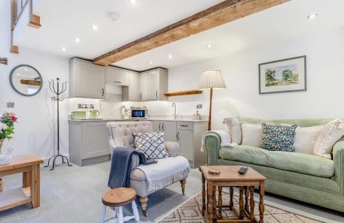 Cauldon House | Clarence Cottage - Uk47494