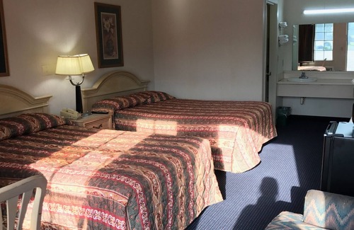 Waynesboro Hotel | Claridge Inn