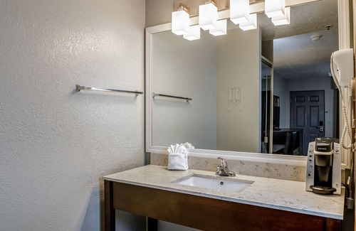 Eureka Hotel | Clarion Hotel By Humboldt Bay