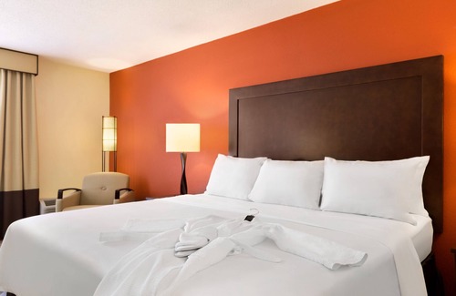 Sheffield Hotel | Clarion Inn Sheffield Muscle Shoals