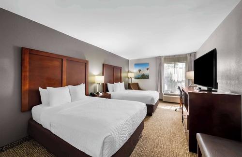 Apex Hotel | Clarion Pointe Apex – Holly Springs