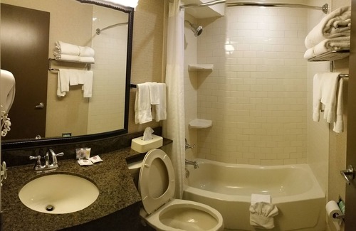 Corydon Hotel | Clarion Pointe Corydon