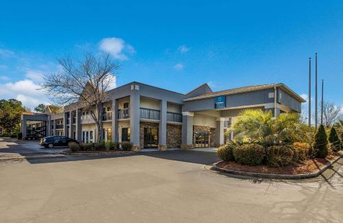 Forsyth Hotel | Clarion Pointe Forsyth I-75