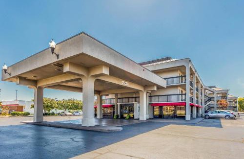 Huntsville Hotel | Clarion Pointe Huntsville Research Park
