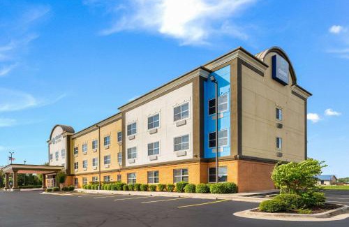 Madison Hotel | Clarion Pointe Madison-Huntsville
