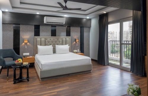 Ghaziabad Hotel | Clark Inn Express Rajnagar