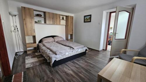 Deg Apartment | Classic Charming Relaxing