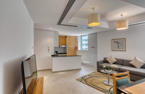 Barsha Heights Hotel | Classic one Bedroom Near Carrefour Tecom By Luxury Bookings