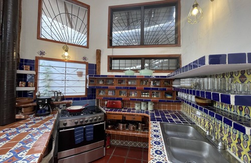 Ejidal Villa | Classy Caribbean Villa sleeps 10, 4 blocks to main beach, 5th Ave, ADO, ferry…