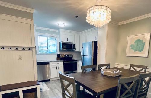 Palmetto Dunes Apartment | Classy Coastal - Boardwalk to the Beach, 3 pools, Tennis