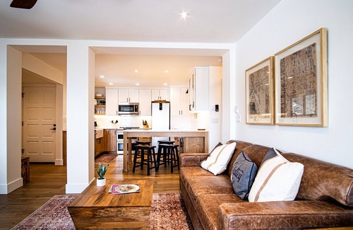 Elkhorn Village Condo | Classy, contemporary, cozy, Sun Valley con with Community & Resort Amenities