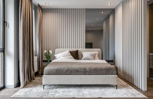 Kyiv Apartment | Classy Studio in Chicago, a Luxurious Condo