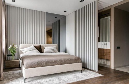 Kyiv Apartment | Classy Studio in Chicago, a Luxurious Condo