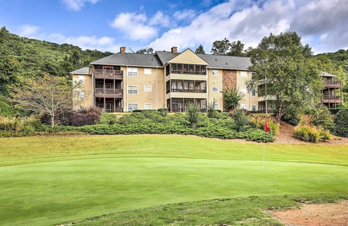Clayton Condo | Clayton Condo w/ Balcony on Kingwood Golf Course