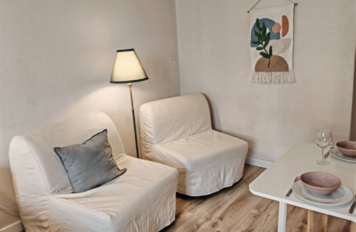 Zizkov Apartment | Clean apartment easy location