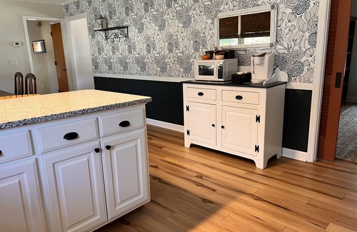 New Bern House | Clean Comfortable Corner Home in Colonial Capital of New Bern