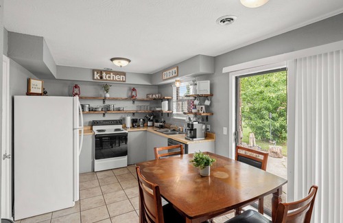 Springdale House | Clean, Cozy 2BR, Patio, Near Razorback Stadium