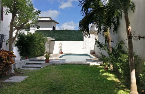 Downtown Cancun Apartment | Clean spacious apartment w/pool. Central Cancun 5 mins from beach
