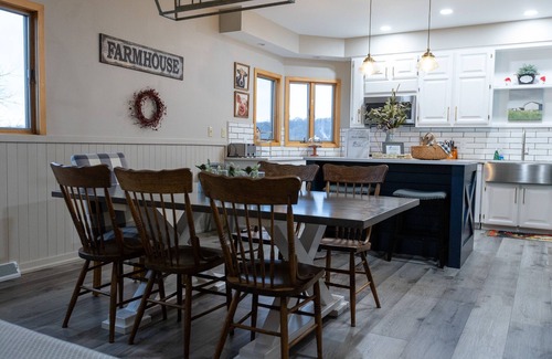 Butler House | Clear Fork Ridge Stunning Lodge: Views & Spa