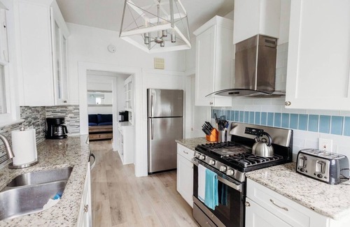 Bay Esplanade House | Clearwater Beach Bungalow Just a few steps from the sand! Private pool!