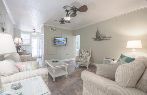 Clearwater Beach Resort | Clearwater Beach Suites #105