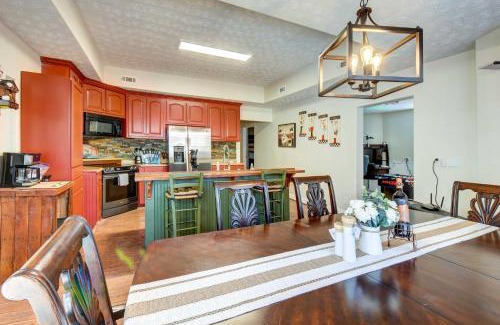 Cleveland House | Cleveland Cabin with Private Hot Tub about 7 Mi to Helen