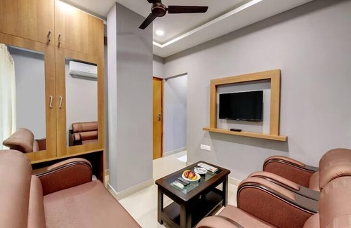 Sualkuchi Hotel | Click Hotel Guwahati