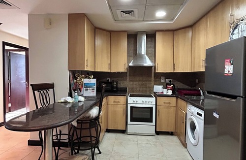 Jumeirah Lake Towers Apartment | Click Stay - JLT- Entire 2BHK & Balcony Lake View 09