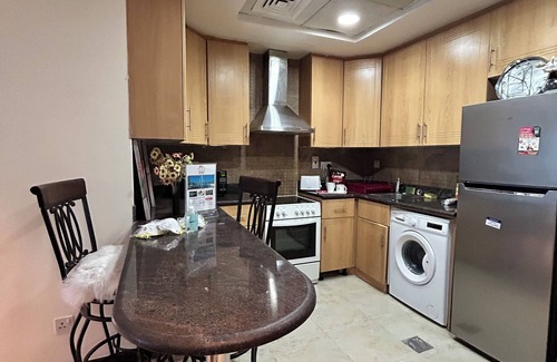 Jumeirah Lake Towers Apartment | Click Stay - JLT- Entire 2BHK & Balcony Lake View 09