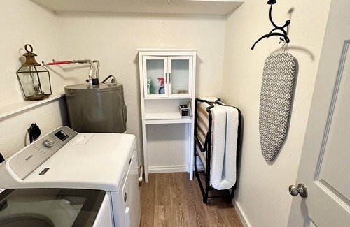 Huntsville Cabin | Cliffs Edge Guest House- 2 bedroom cabin with War Eagle Creek Views and cave