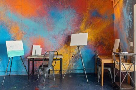 Panorama Heights House | Climber's Oasis l Cowboy Pool l Hot Tub l Walk Into Park