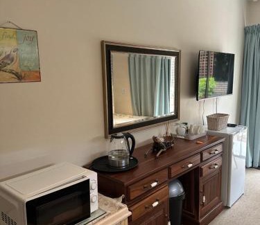 Pietermaritzburg House | Clivia Guesthouse