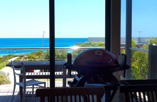 Peppermint Grove Beach House | Close to the beach, close to perfect.