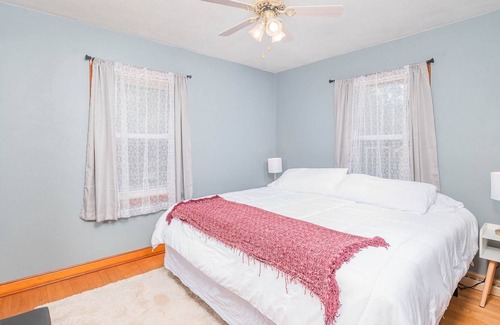 Appleton House | Close to Downtown / Oshkosh / Lambeau Field