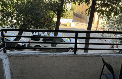 Rampart Village Apartment | Close to DTLA and Hollywood