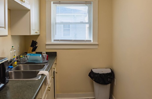 Camp Taylor House | Close to Everything in Louisville!