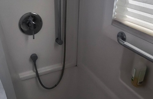 Niles House | Close to it all at the Stateline! 10 minutes from many attractions