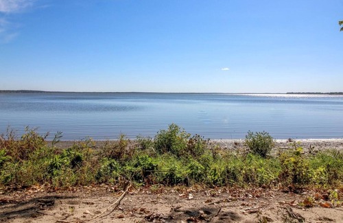 Lake Koshkonong House | Close to lakes!