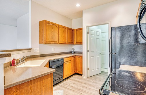 Carmel House | Close to Main Street: Townhome in Zionsville