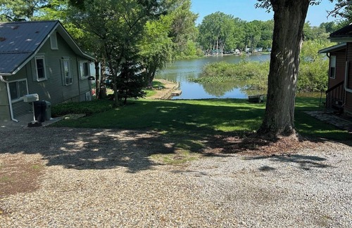 Lakeville Cottage | Closed for the Season/Re-opens late April-Lakefront Cottage at O'Dells Lake