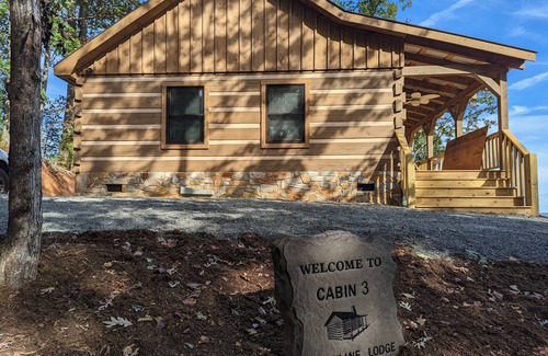 Traphill Cabin | Closest Vacation Rental to NC's Stone Mountain State Park