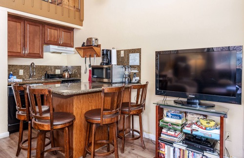 Yosemite National Park Condo | Clouds Rest, Warm Studio Plus Loft for 4!