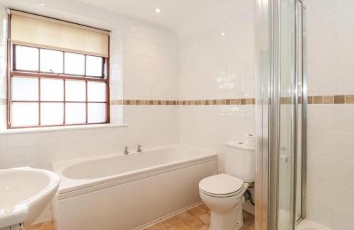 Ambleside House | Clover Cottage - Delightful 1-bed cottage in the heart of Ambleside