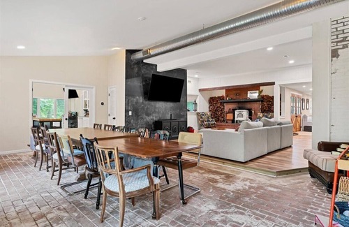 Southern Pines Villa | Cloverfield Ranch House! Ask about discounts before you book!