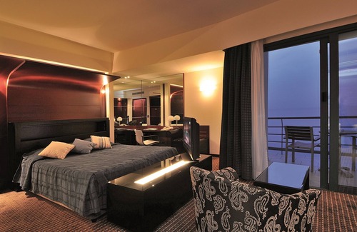 Loutraki Hotel | Club Hotel Casino Loutraki