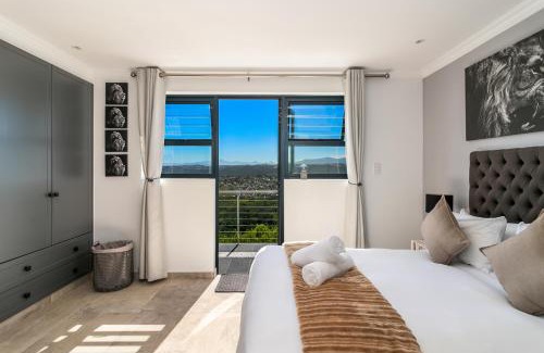 Knysna Villa | CM33 - Pezula Birds Eye View