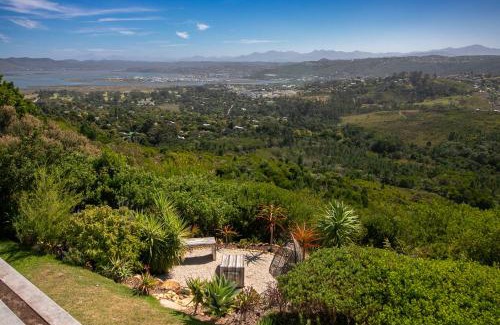 Knysna Villa | CM33 - Pezula Birds Eye View