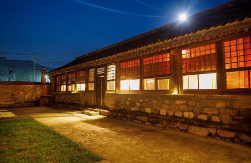 Huairou Hotel | CMYK Stoneyards by the Great Wall
