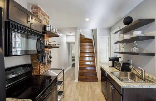 Downtown Baltimore House | Co's Corner