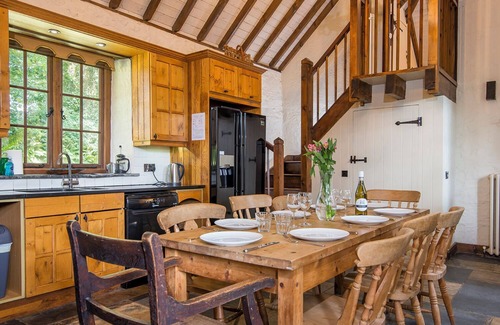Stackpole Cottage | Coach House, Holiday Cottage Stackpole , Sleeps 8, 4 bedrooms, bathrooms